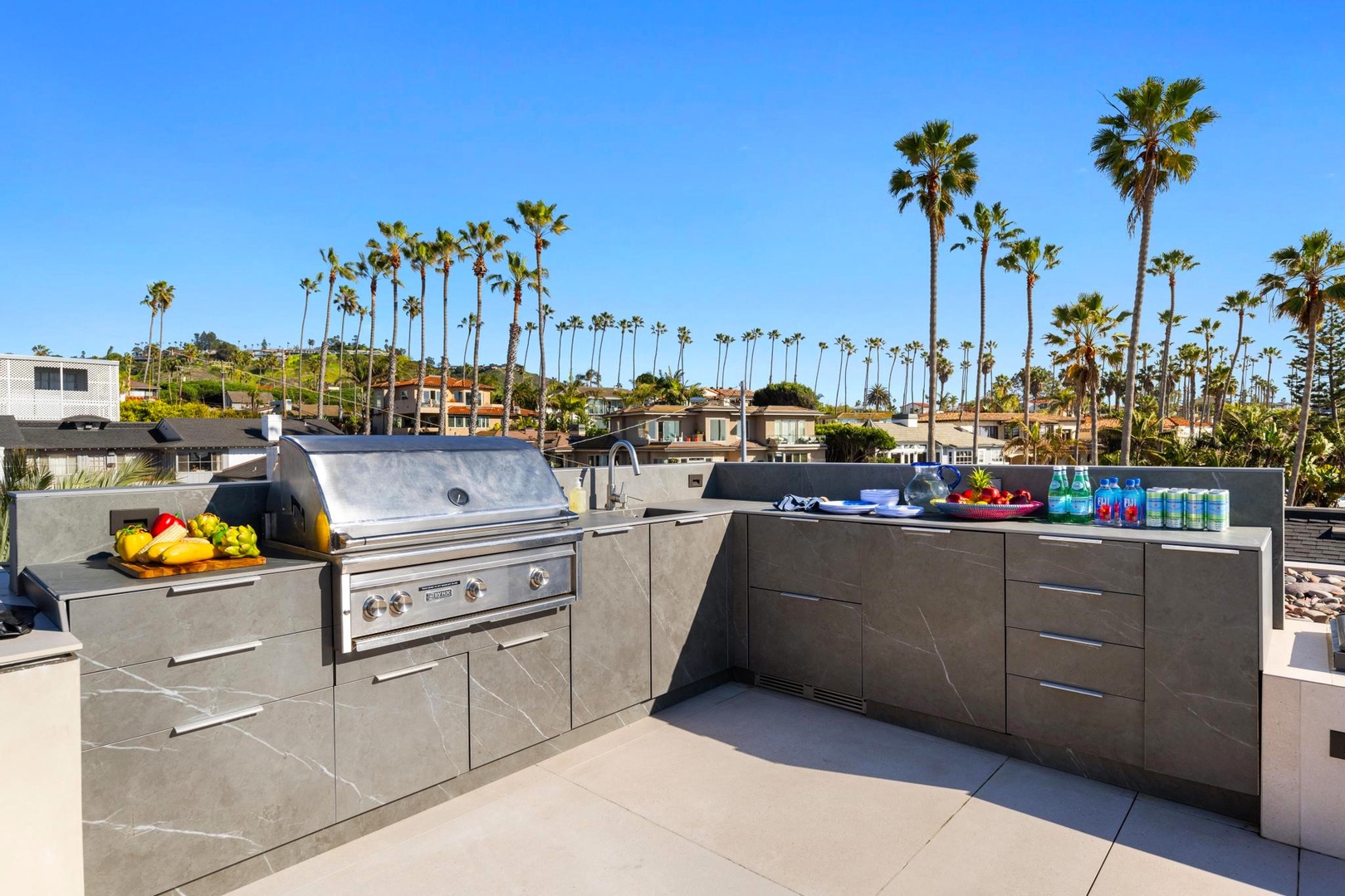 Built-in BBQ and outdoor kitchen