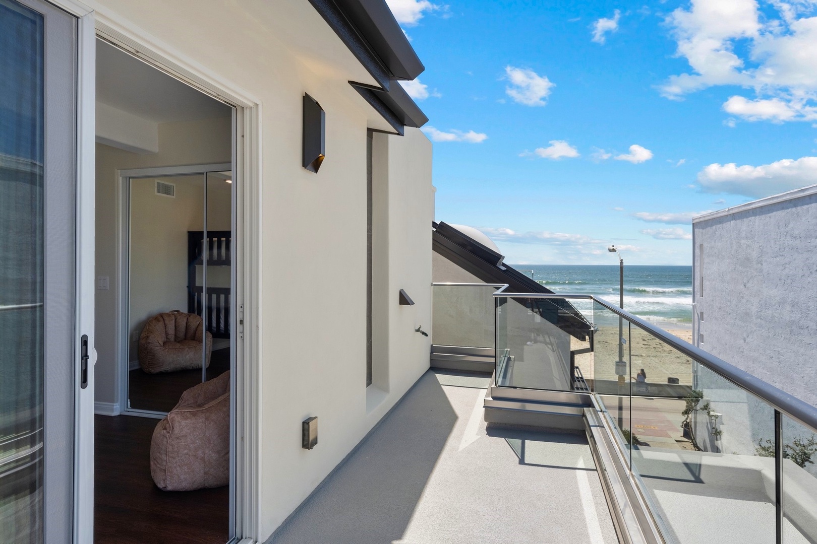 Bedroom 4 ocean view balcony