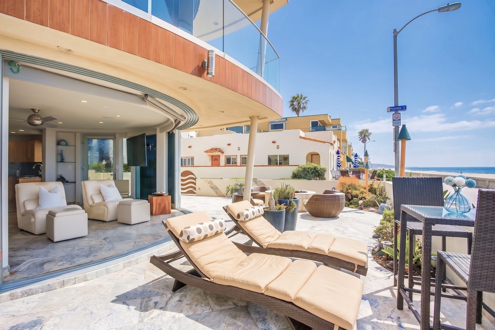 Beachfront vacation rental with ocean views