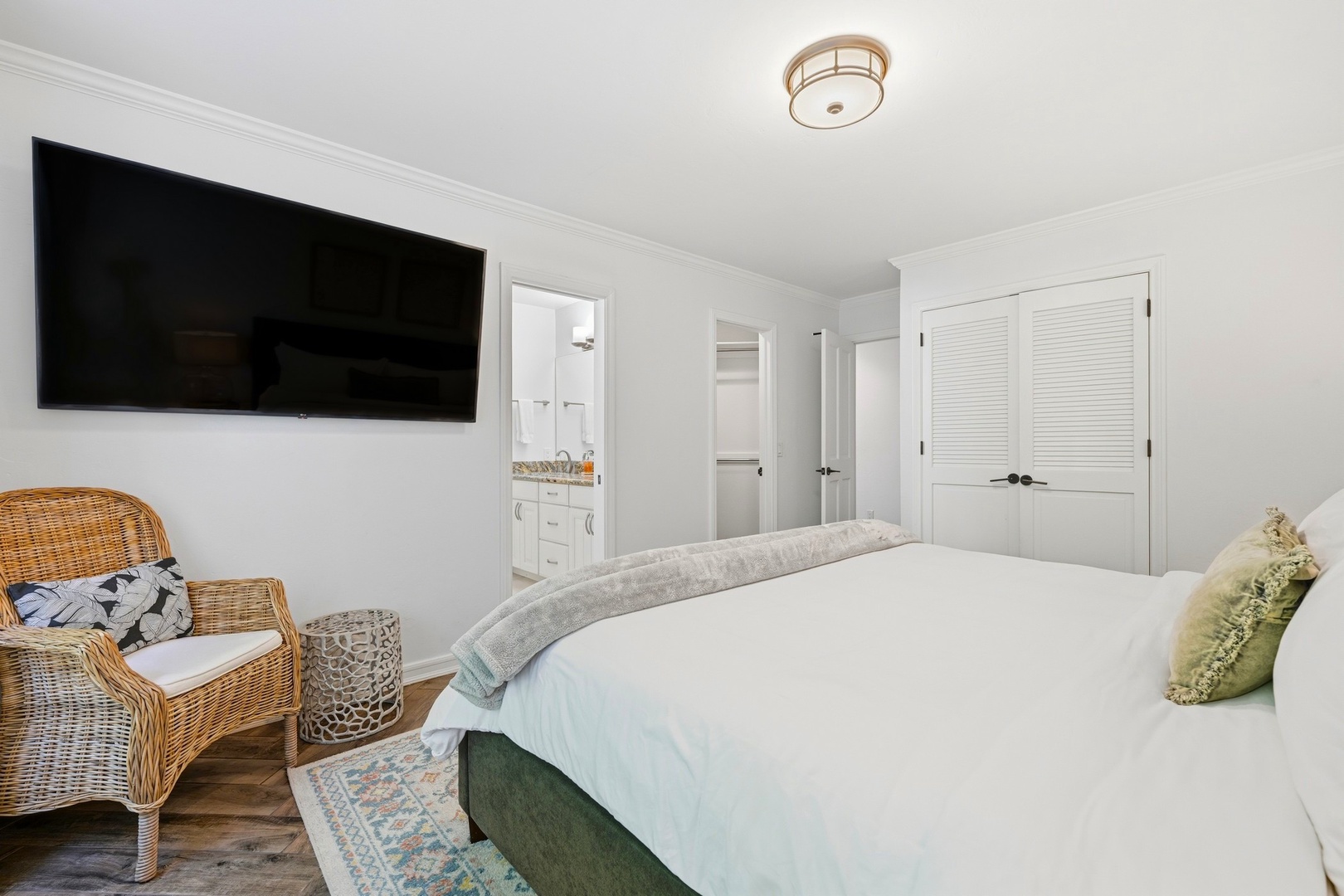 Guest Bedroom 2 with Jack & Jill bath