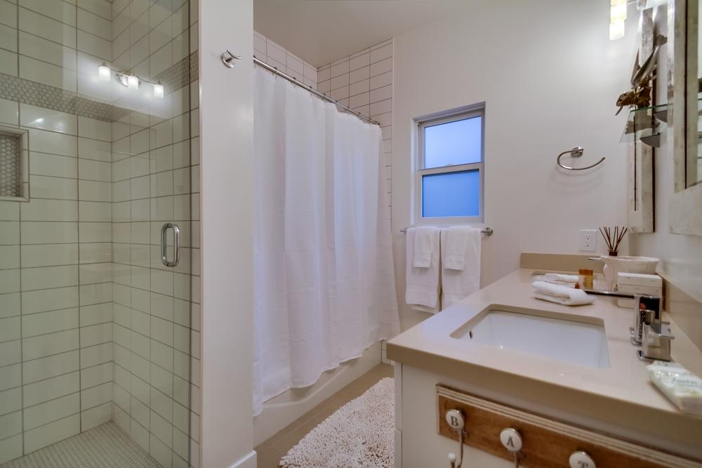Hall bathroom with walk-in shower & tub