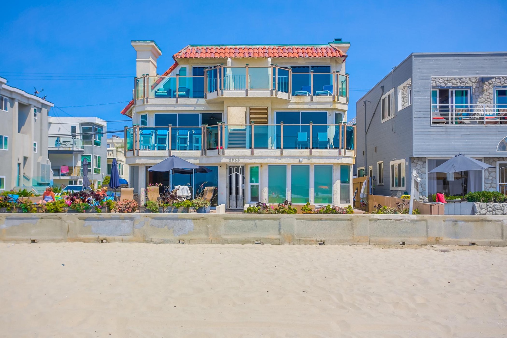 Oceanfront and beachfront