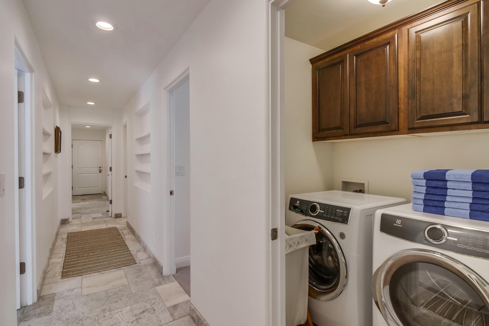 Full-size washer & dryer