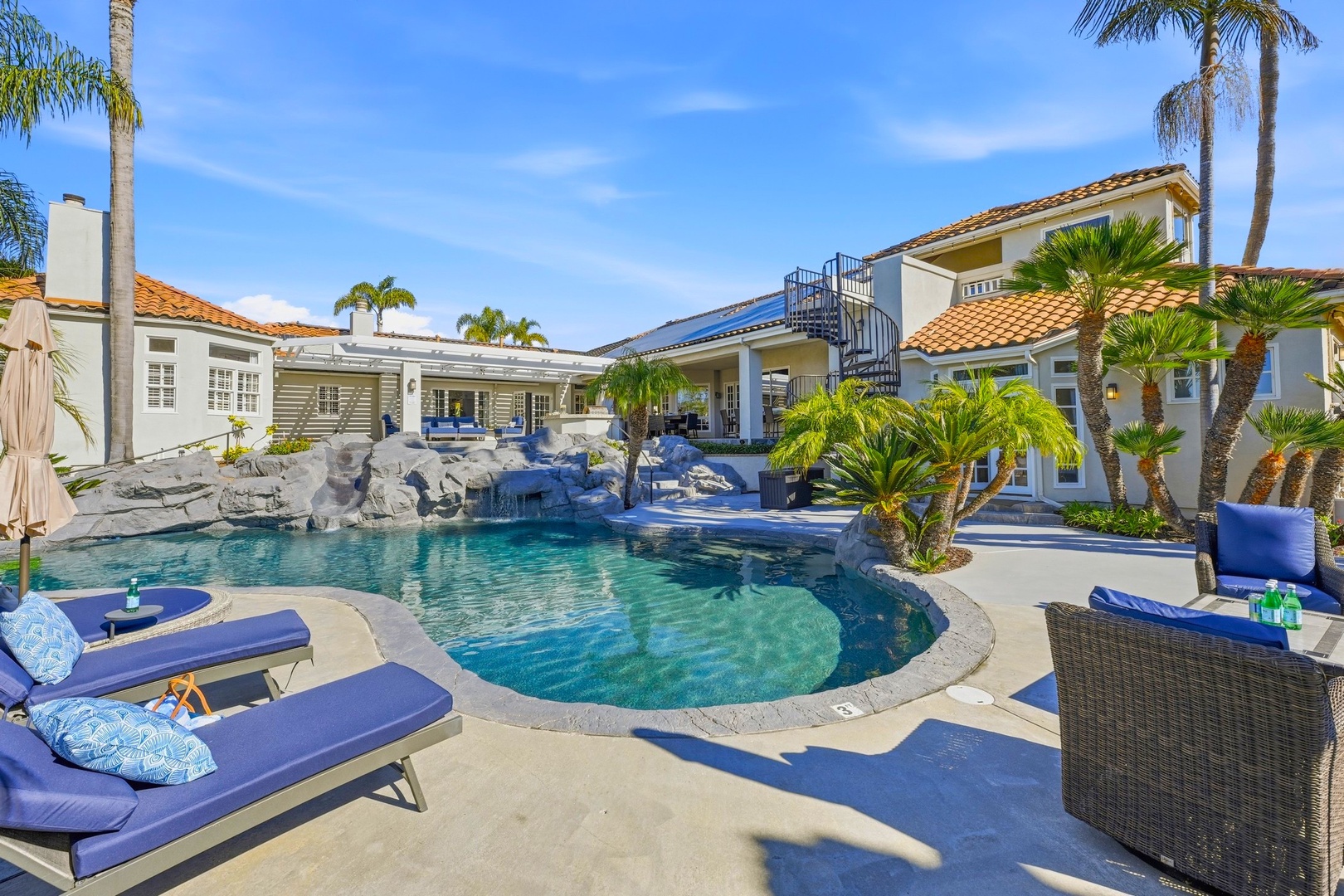 Plenty of sun lounges