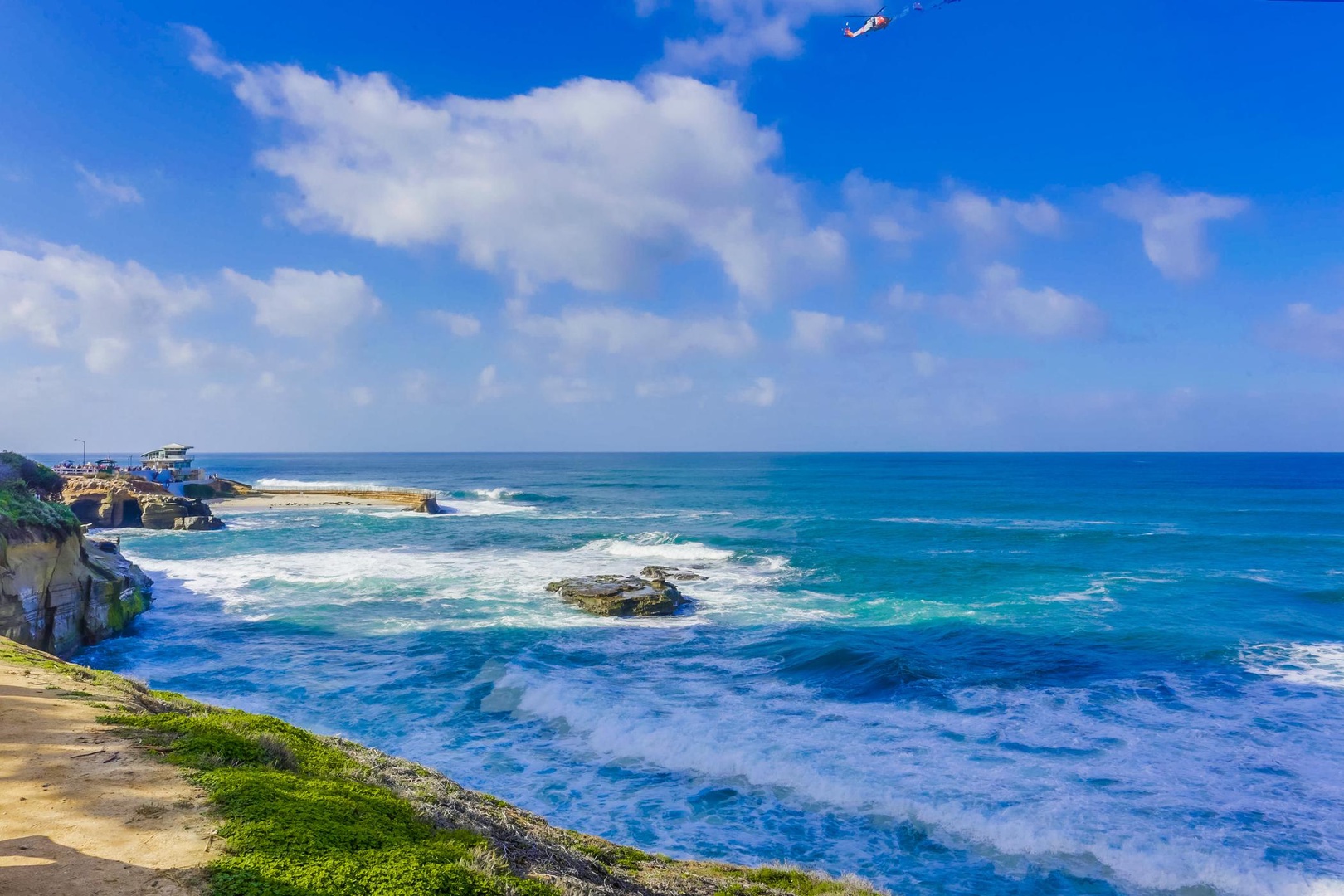 The beautiful La Jolla coastline