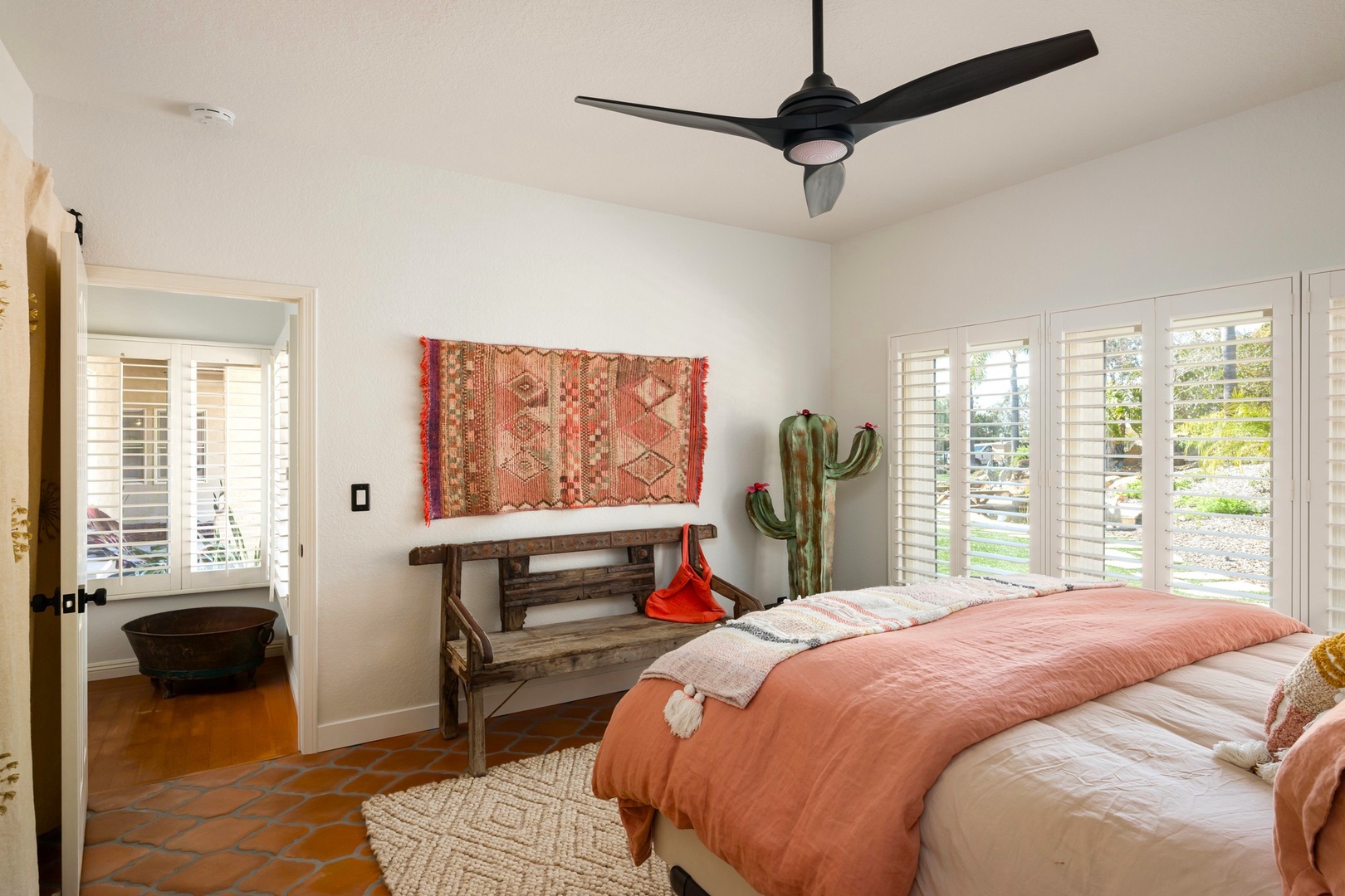 El Saguaro Suite with a Queen Bed