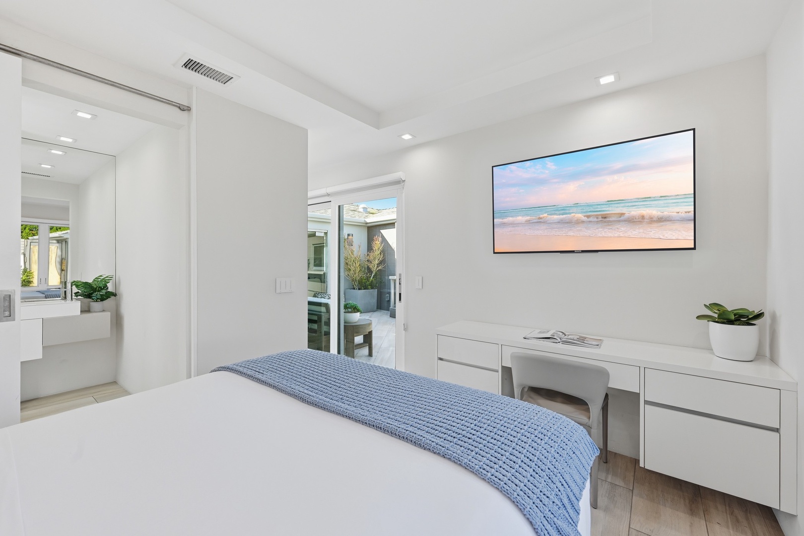 Flat screen TV and workstation