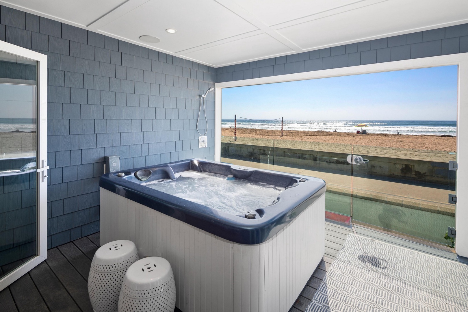 Nautica North beach level hot tub
