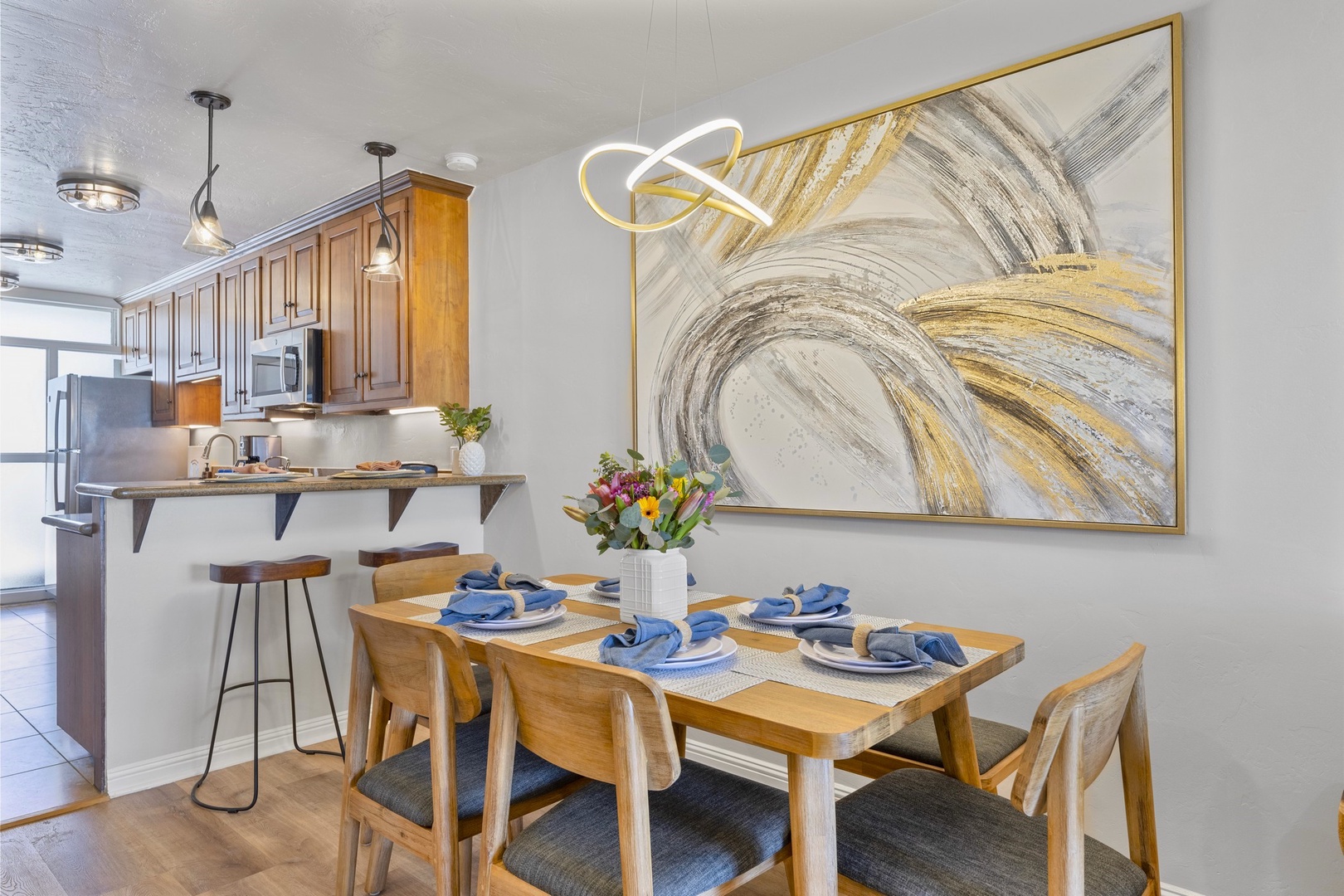 Dining area adjacent to the kitchen