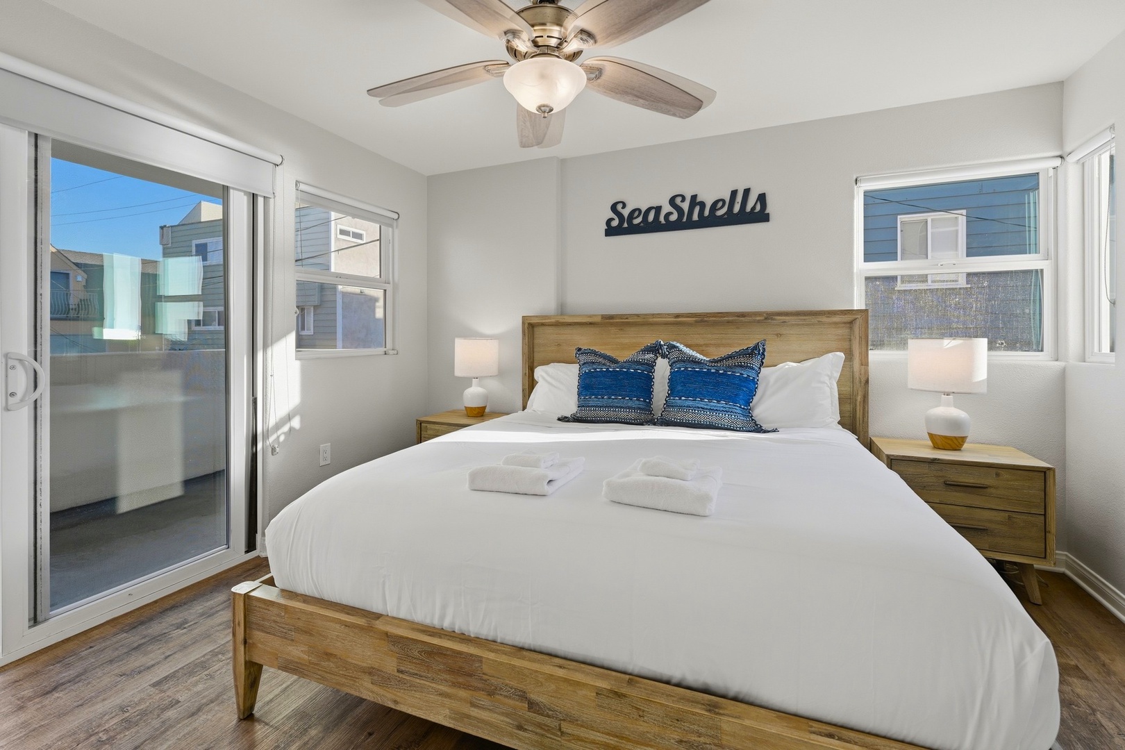 Guest Suite 2 with King bed and TV