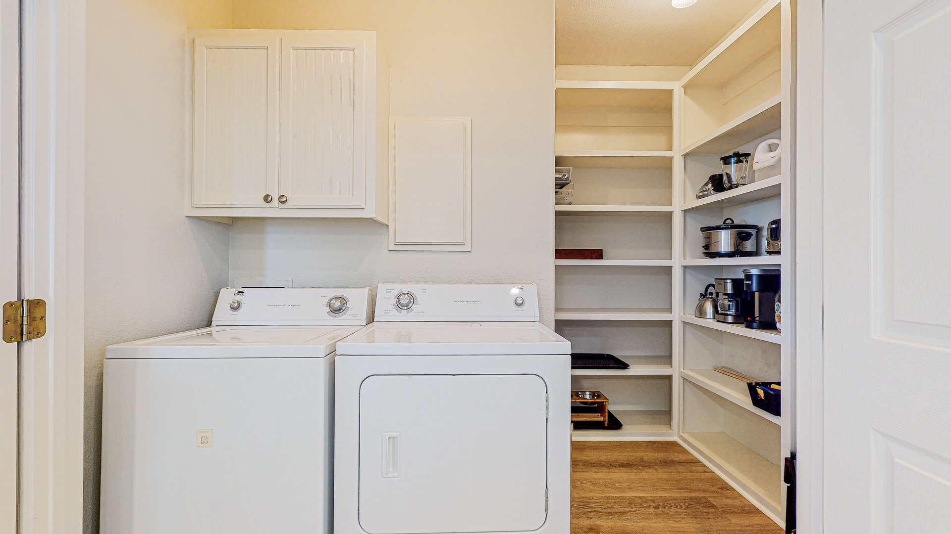 Laundry Room/ Walk in Pantry