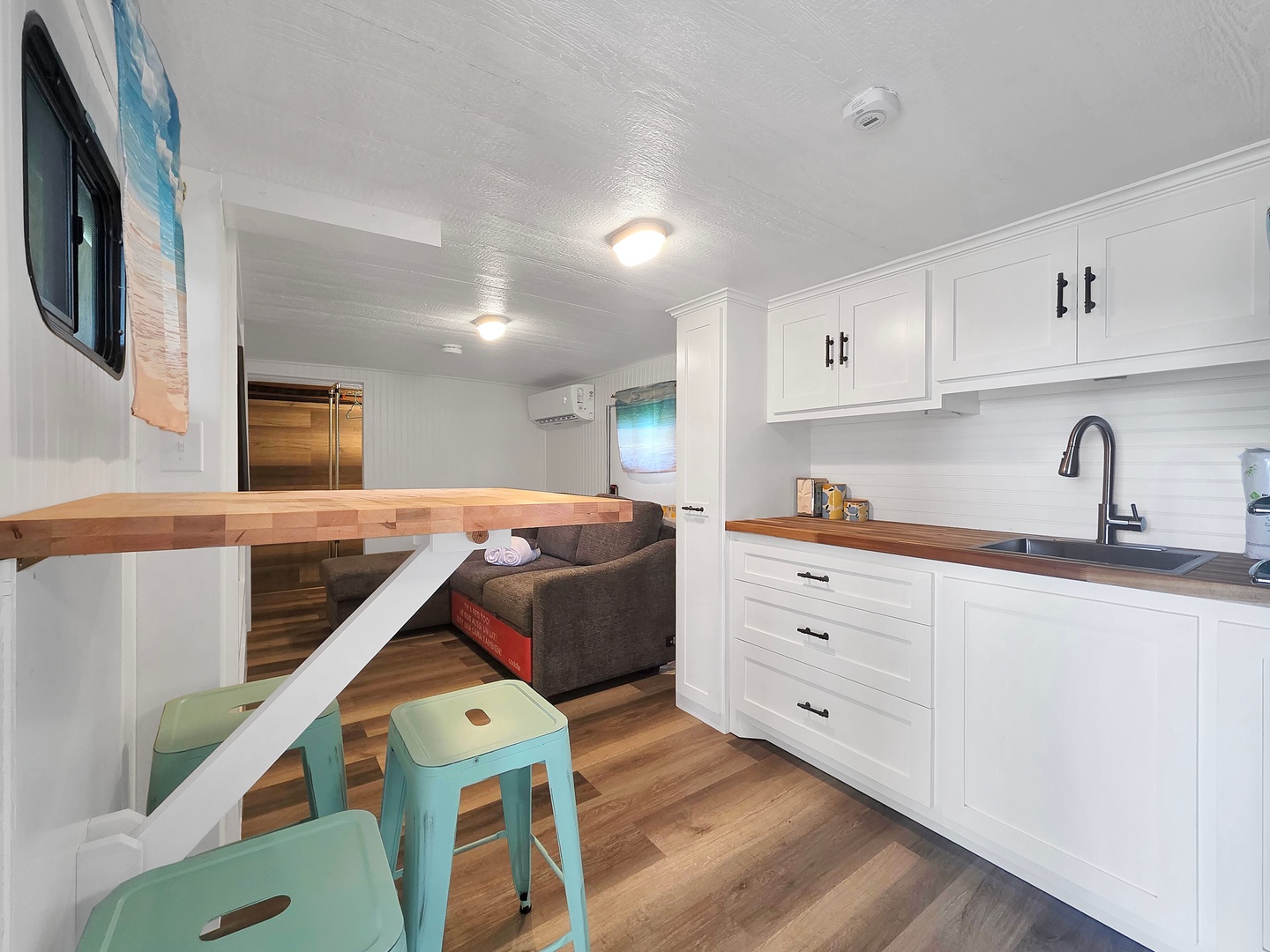 Guest quarters