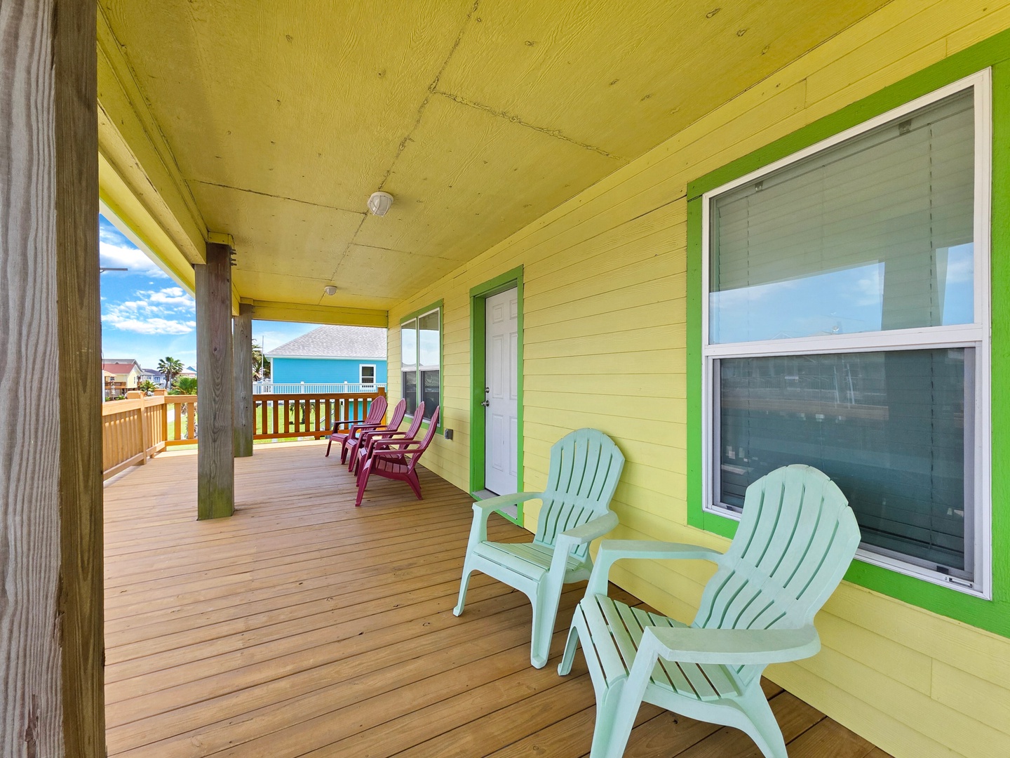 969 Pelican Ln Bolivar-print-057-064-Porch-4000x3000-300dpi