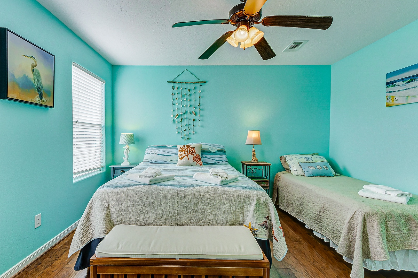 Bedroom 1 bath attached