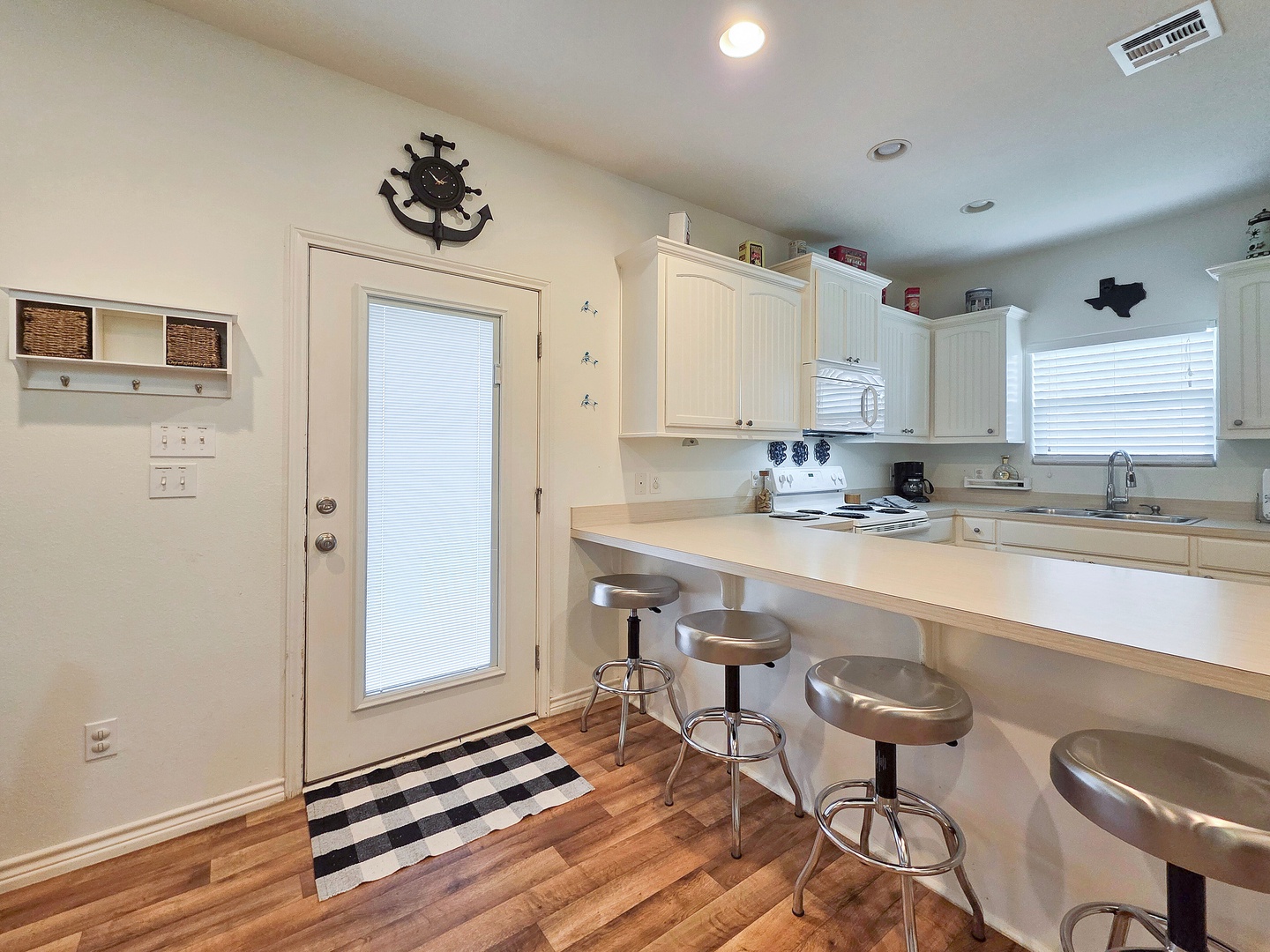 Kitchen Bar