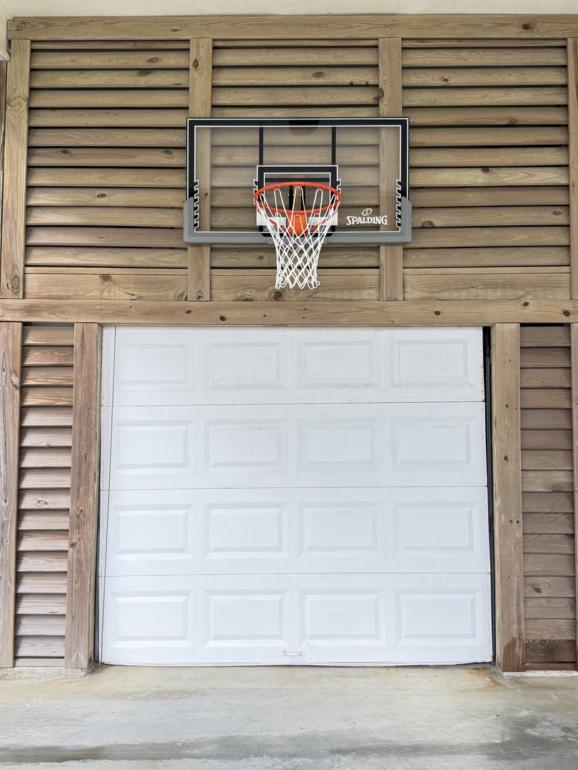 Basket ball hoop