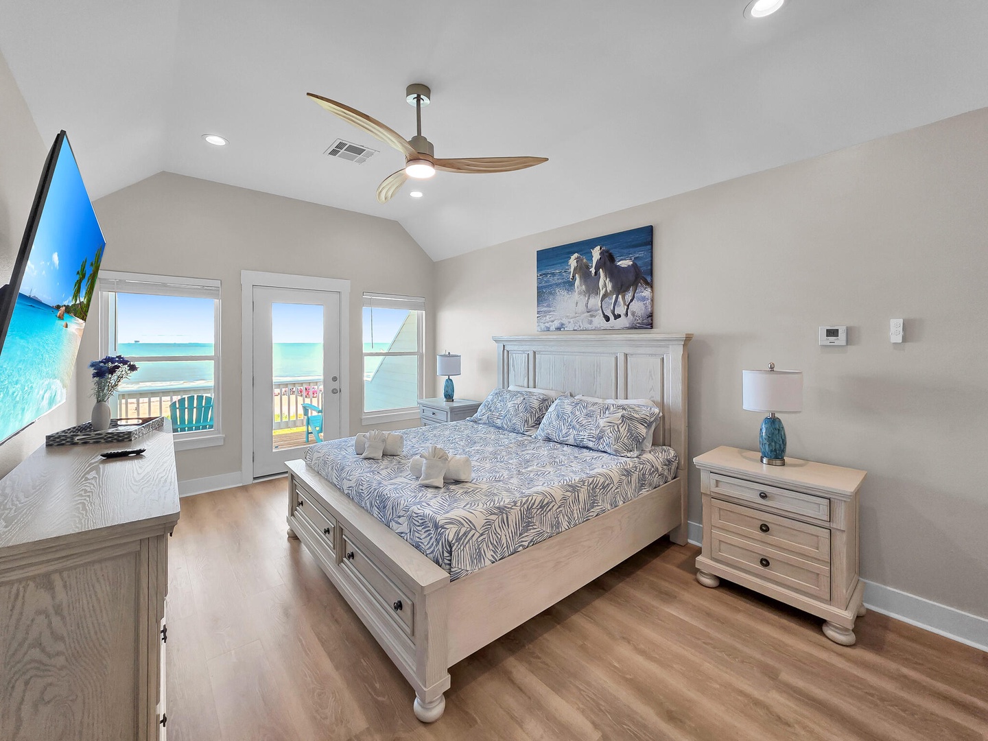 Master Bedroom Upstairs 5