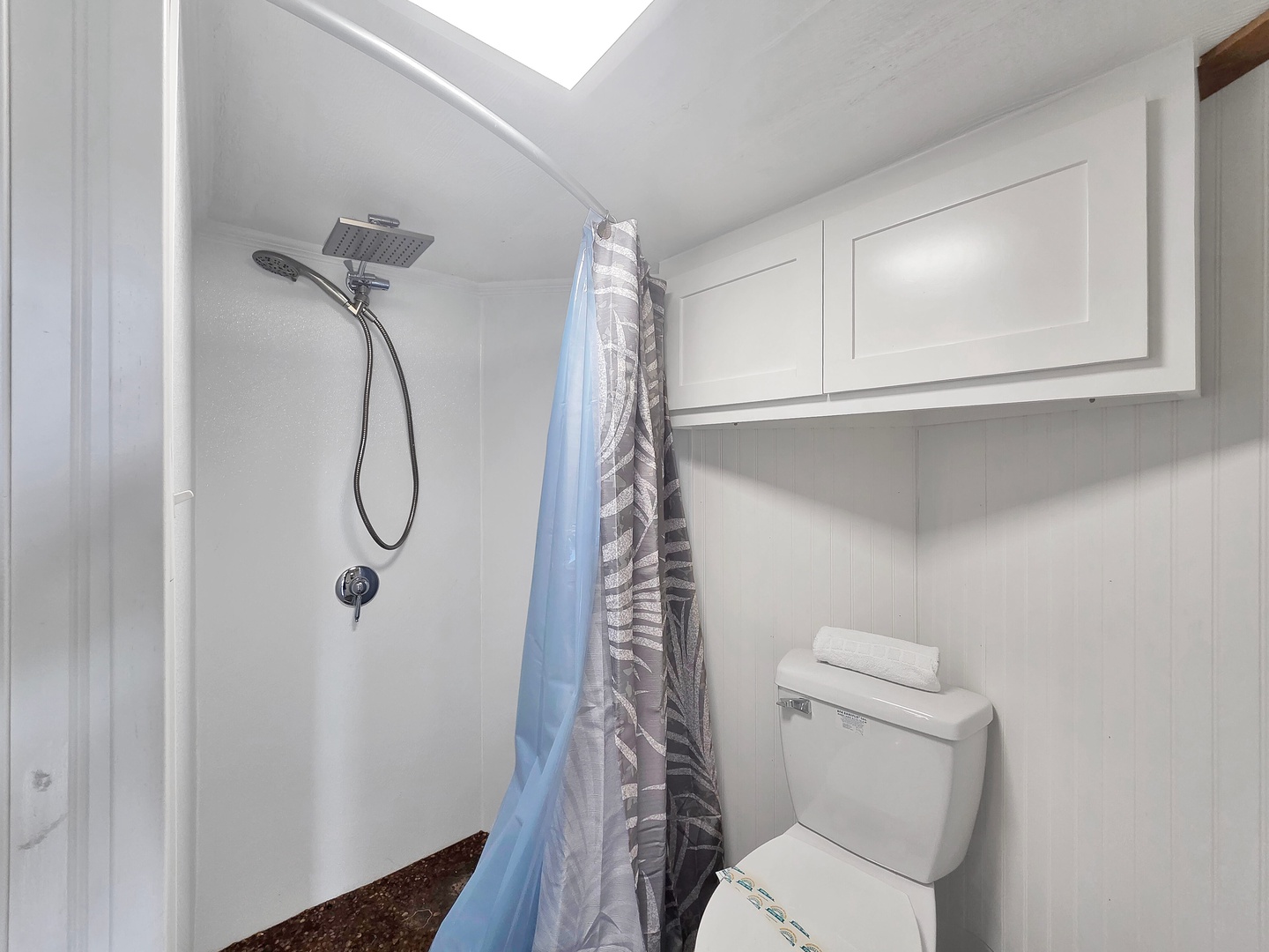 Guest Quarters Bathroom