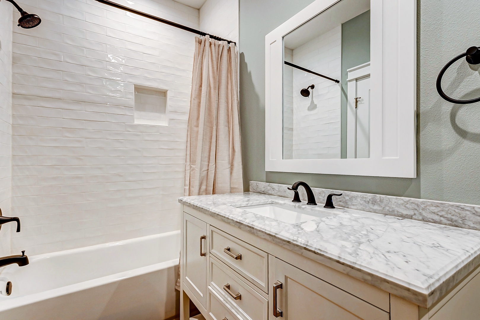 Tub/Shower Combo