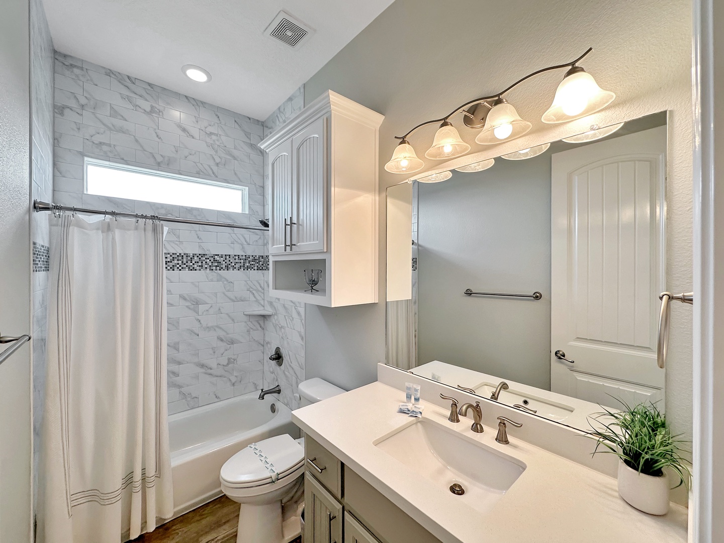 Guest Hallway Bathroom