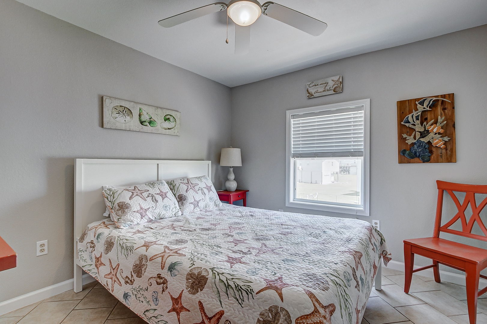 Guest bedroom