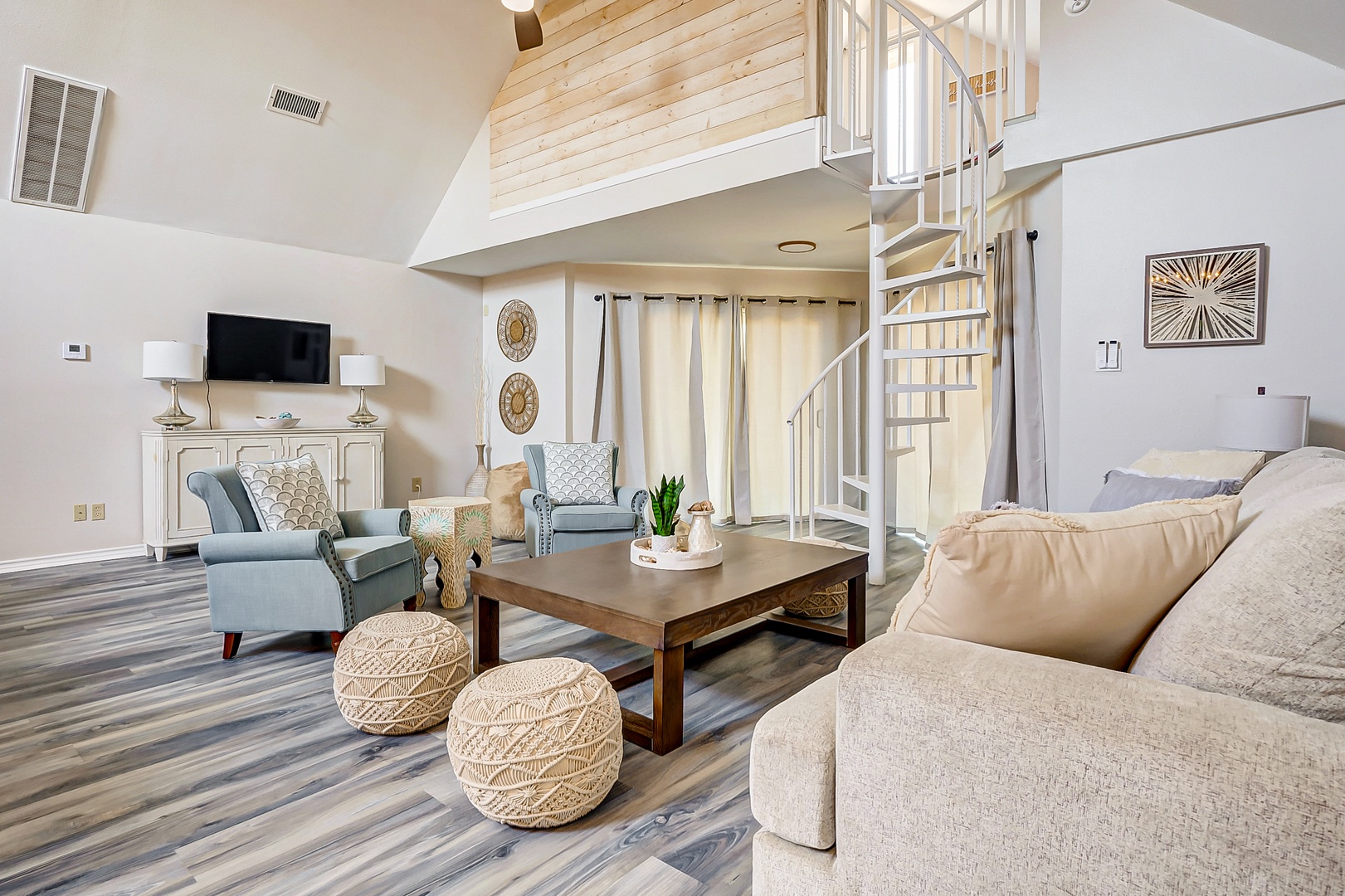 Spiral Stairs to loft