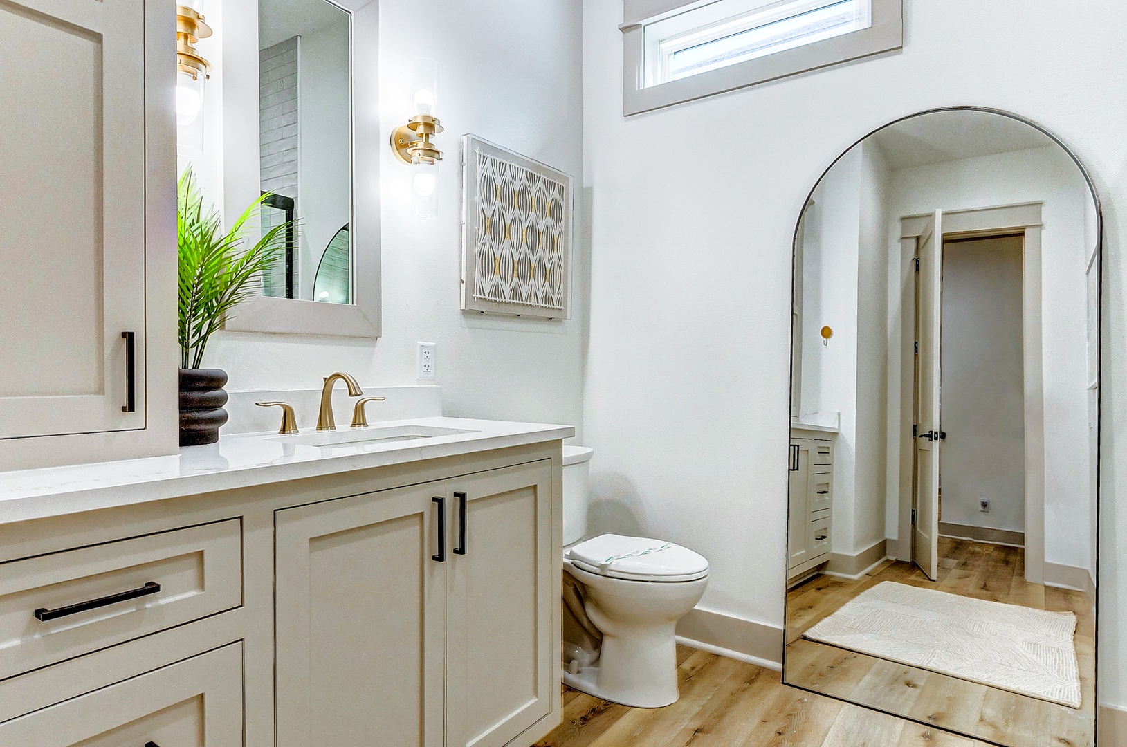 Guest Bathroom Main Floor