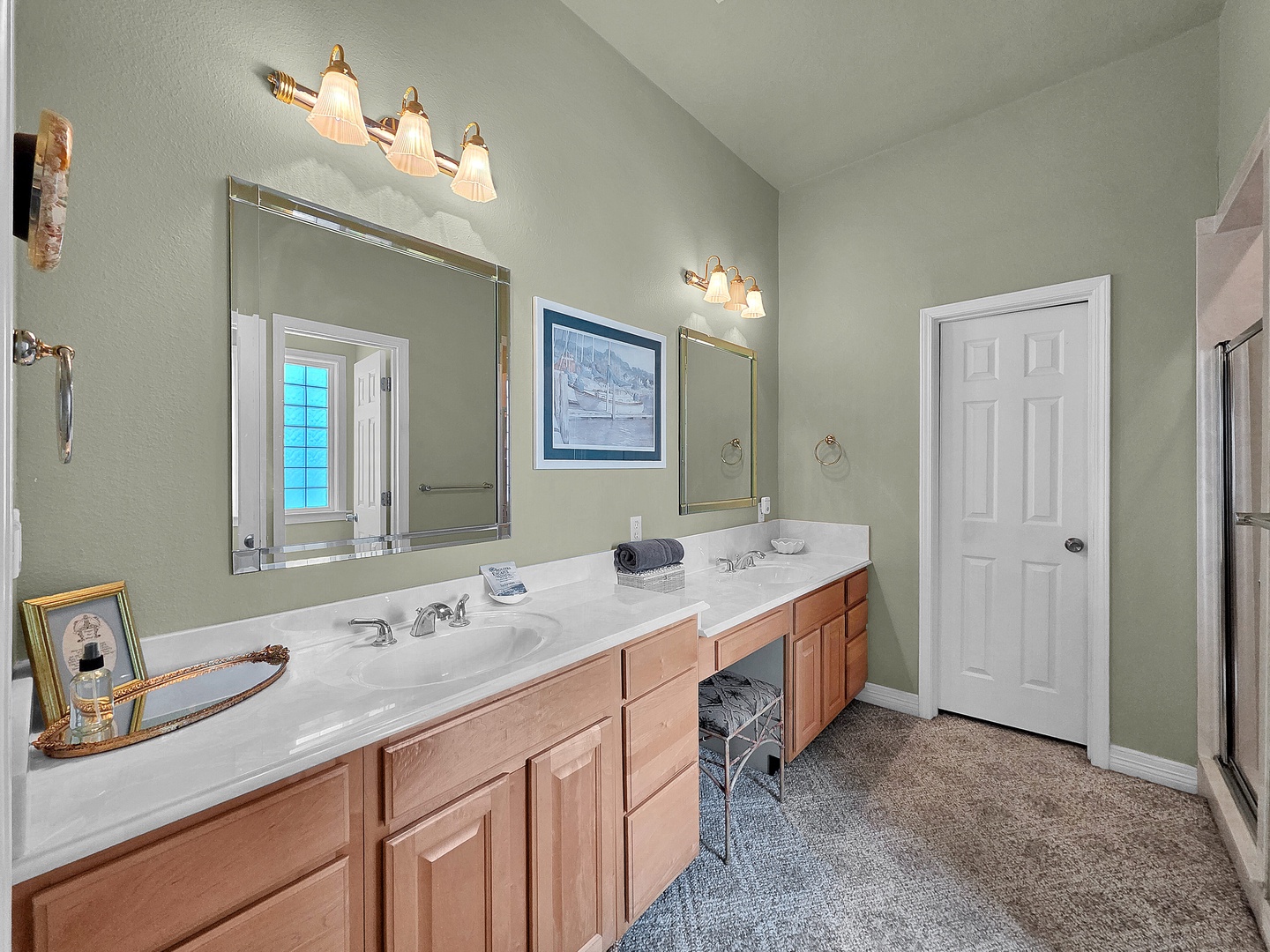 Primary Attached Bathroom