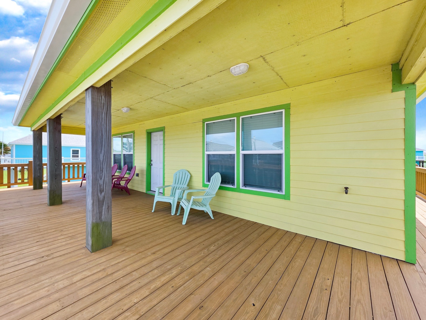 969 Pelican Ln Bolivar-print-056-073-Porch-4000x3000-300dpi