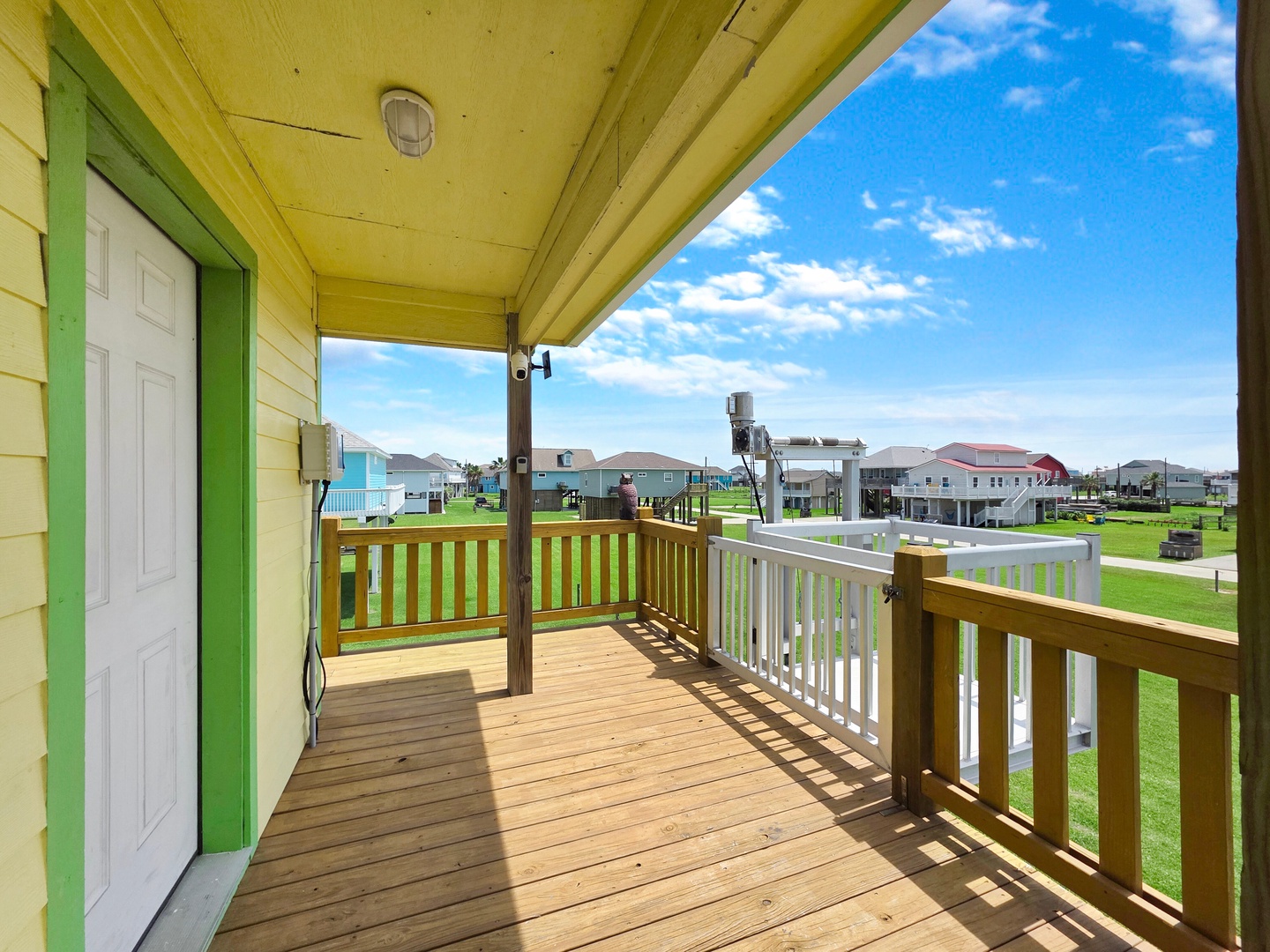 969 Pelican Ln Bolivar-print-054-070-Porch-4000x3000-300dpi