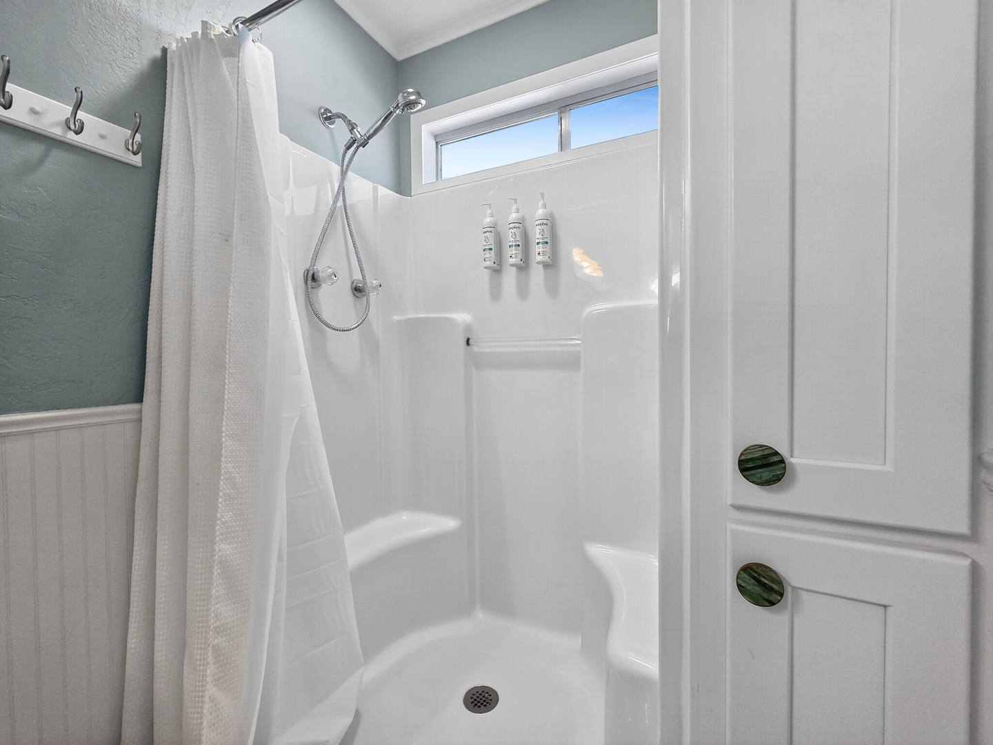 3089 Patty St Bolivar Peninsula TX 77650 USA-056-022-Bathroom-MLS_Size