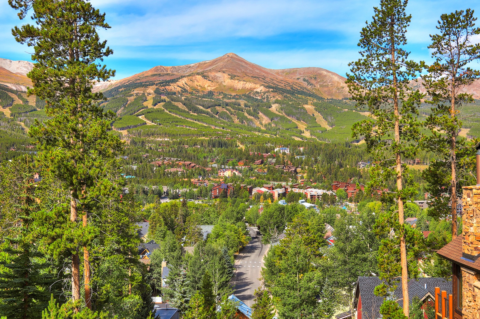 Neighborhood Breck Main St_004