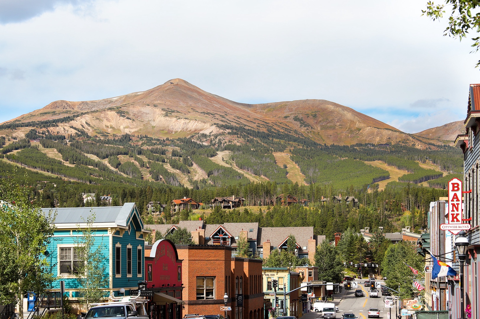 Neighborhood Breck Main St_007