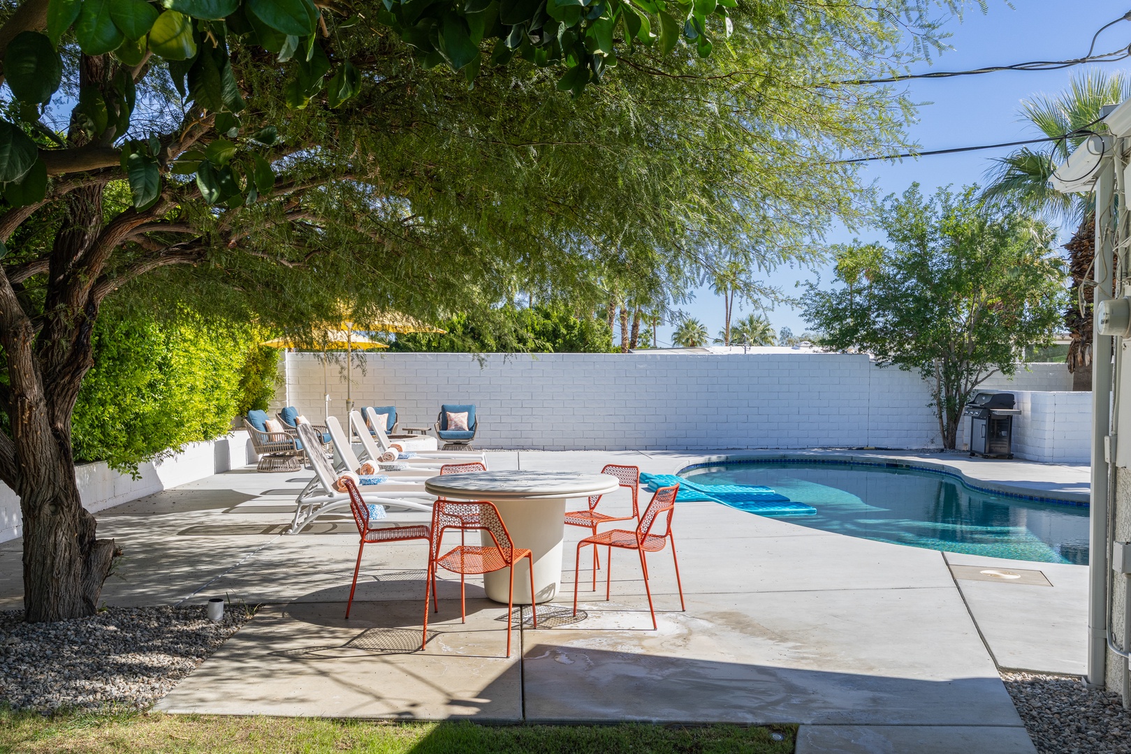 388 E Desert Willow Cir-50