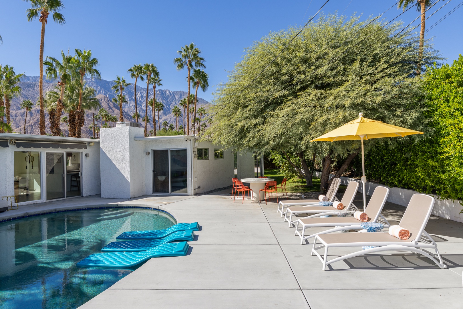 388 E Desert Willow Cir-49