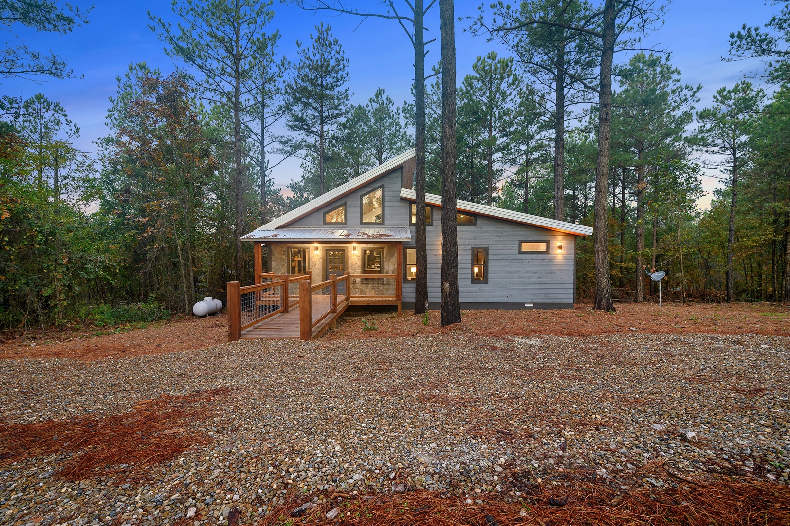 Broken Bow Cabin Rentals - Broken Bow Accommodations | Broken Bow Cabin Lodging