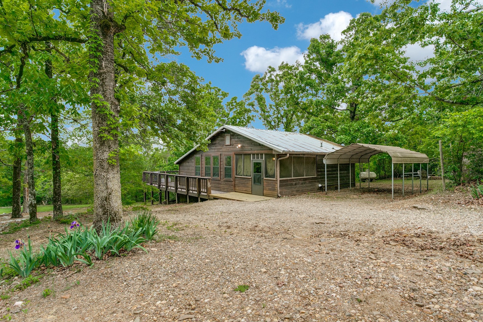 Hank's Place