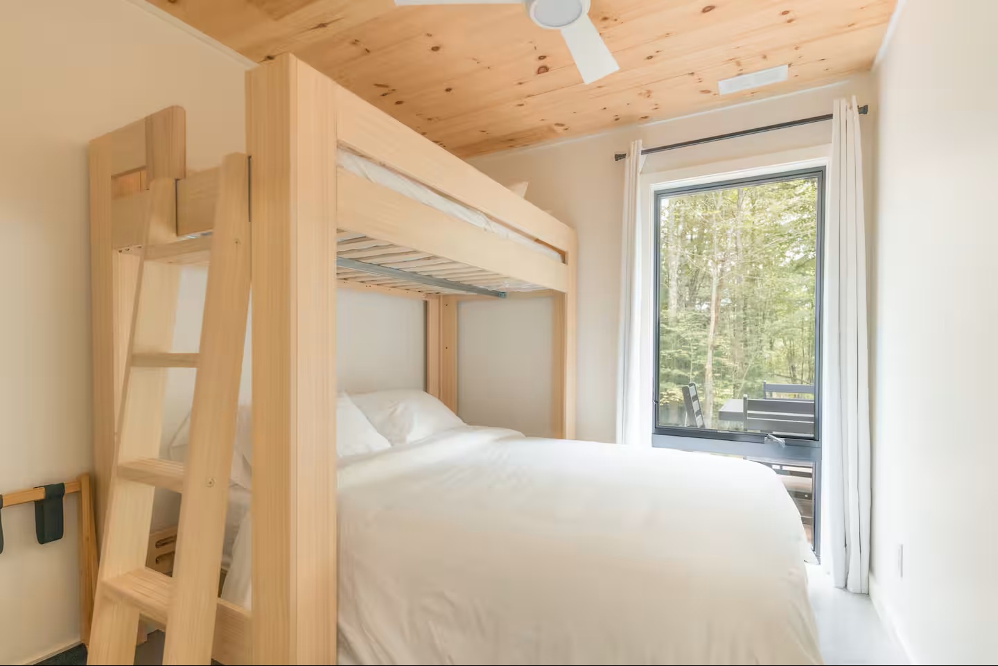 Bedroom 4: Queen bed with Twin Bunk bed
