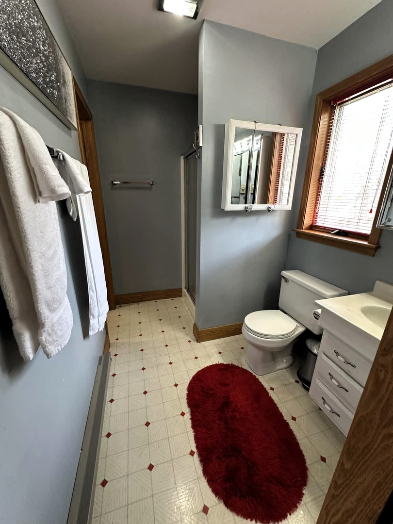 Main Floor: Bathroom