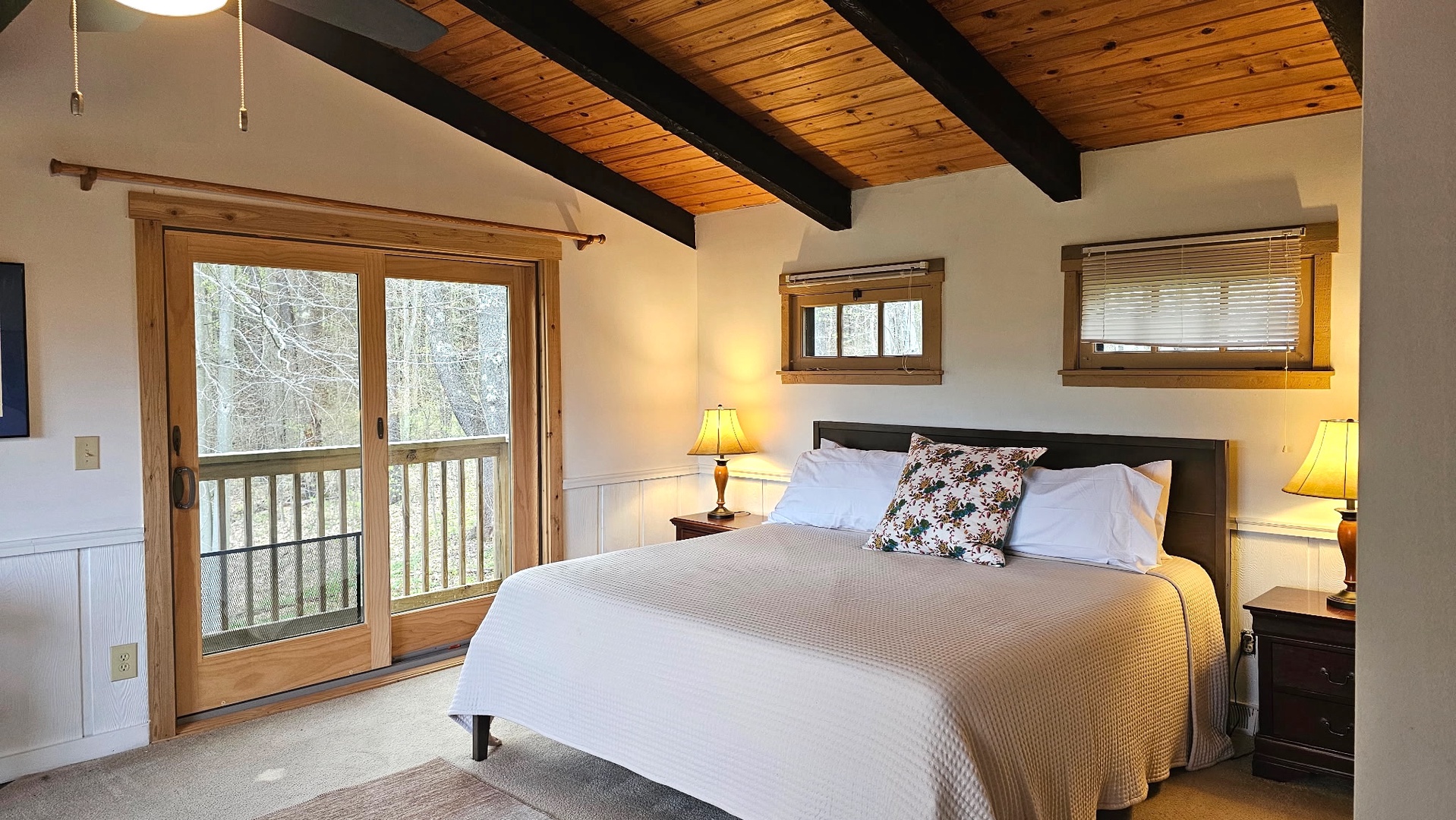 Upstairs King Master Bedroom