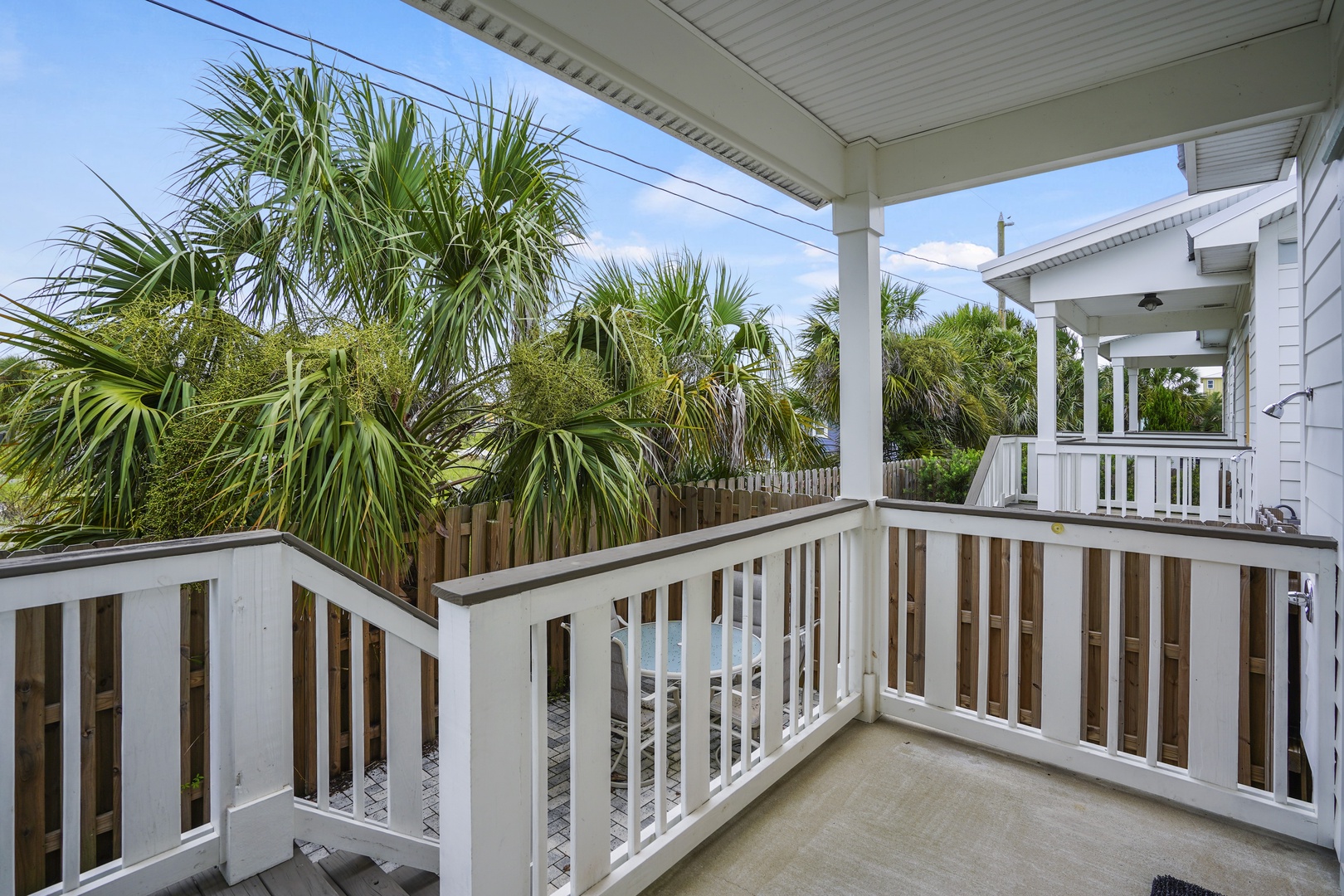 Ocean Breeze Cottage Unit F