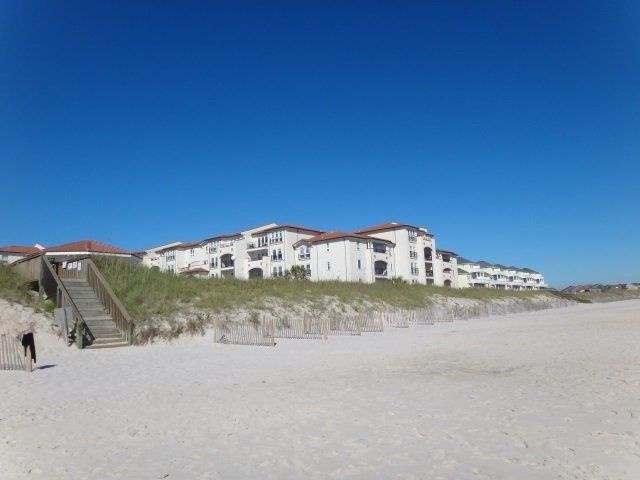 villa beach access from beach
