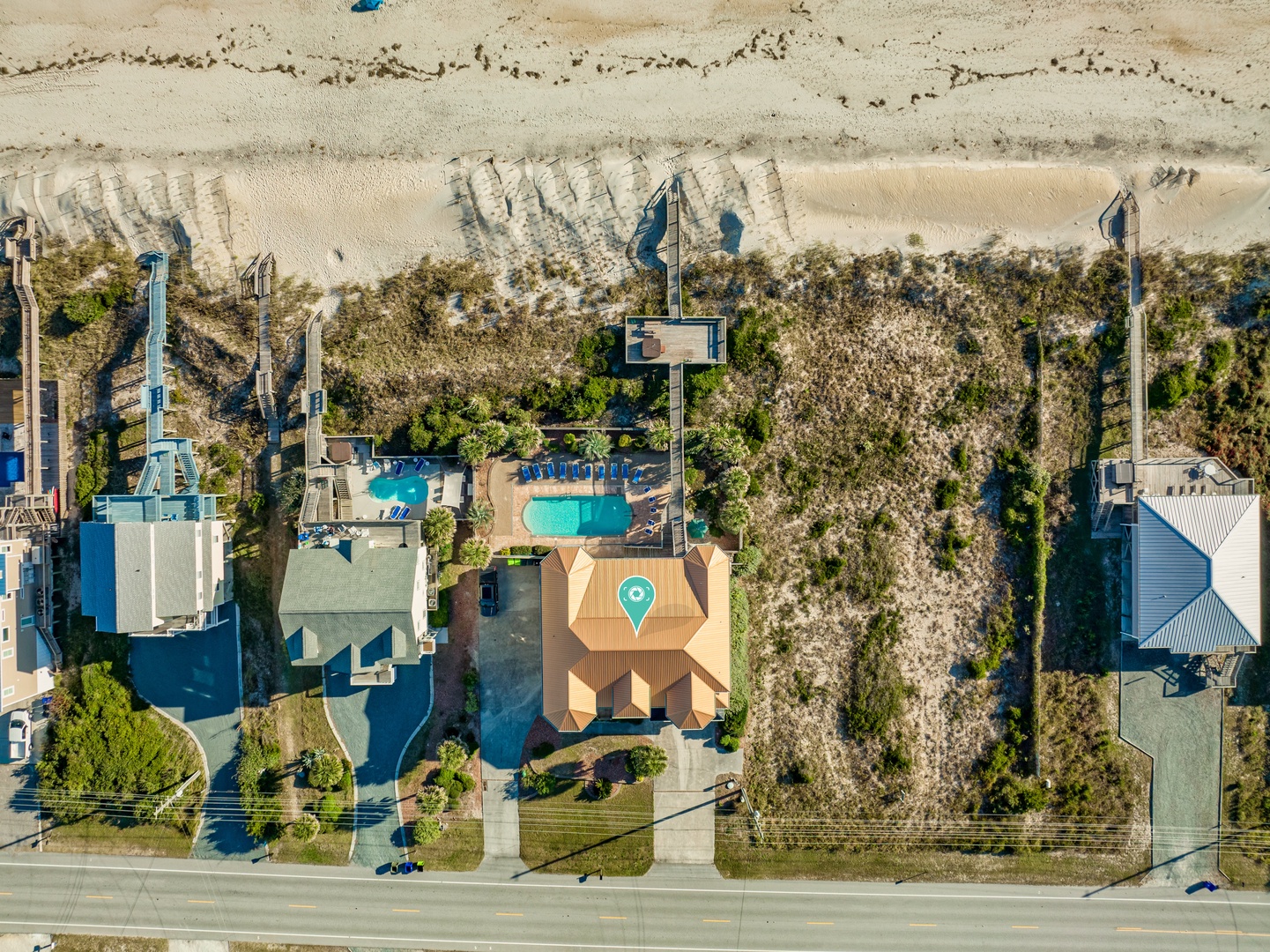 Overhead view of Coppertop and its private beach access
