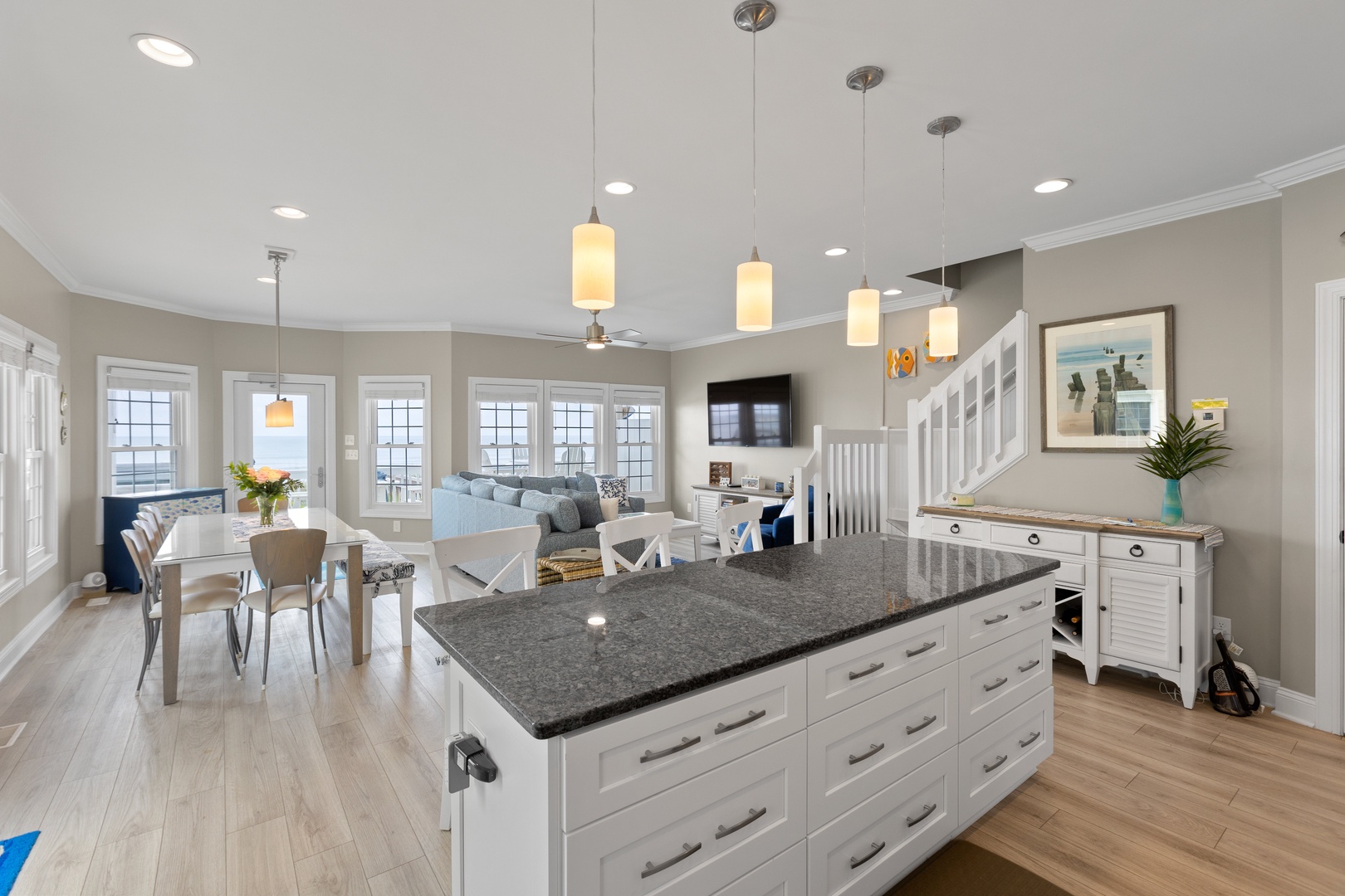 010_850_villas_drive-181