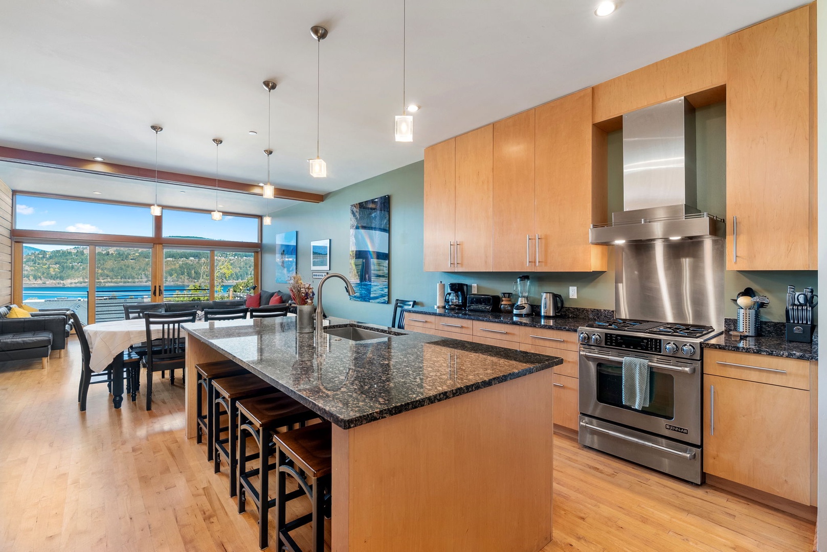 5-web-or-mls-317_Sherman-805