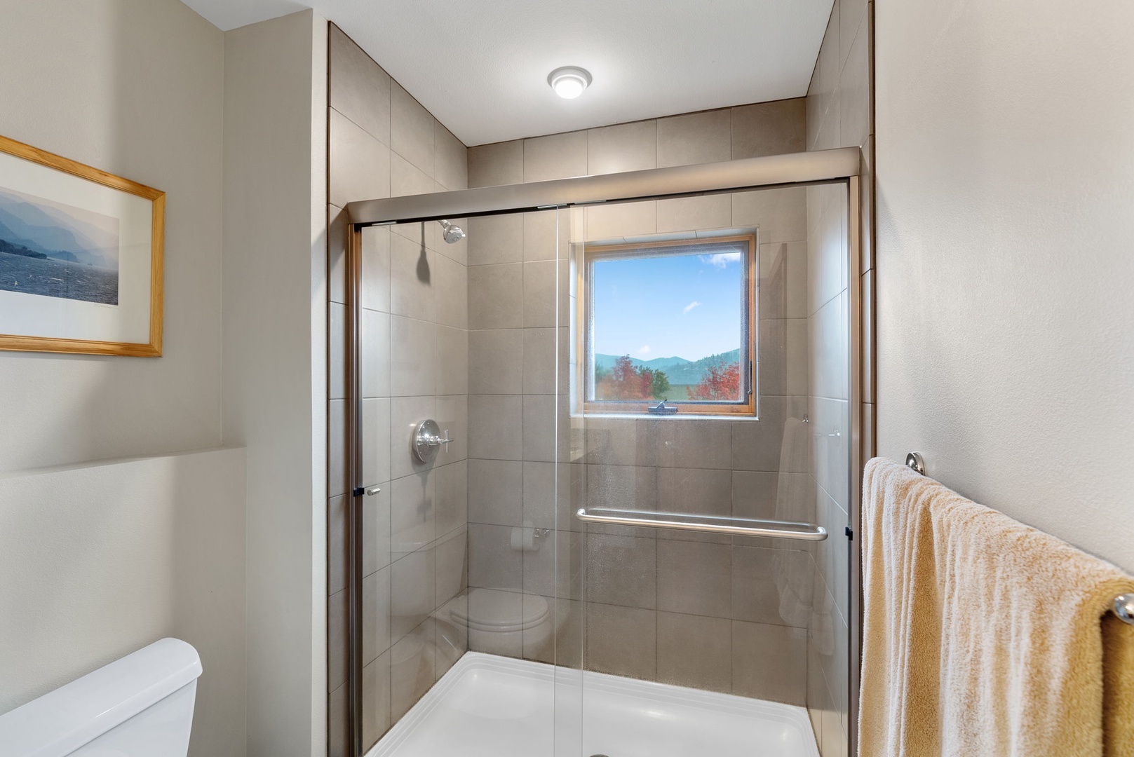35-web-or-mls-606_Sherman_#3_35