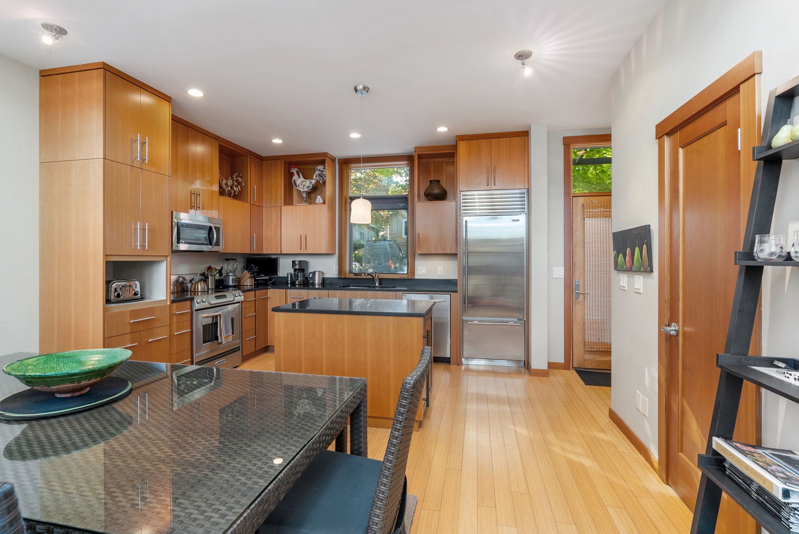 11-web-or-mls-606_Cascade-7-11