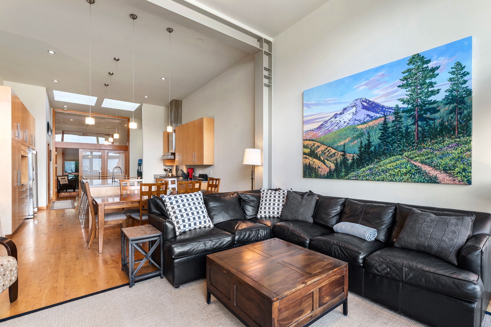 11-web-or-mls-317_Sherman-911