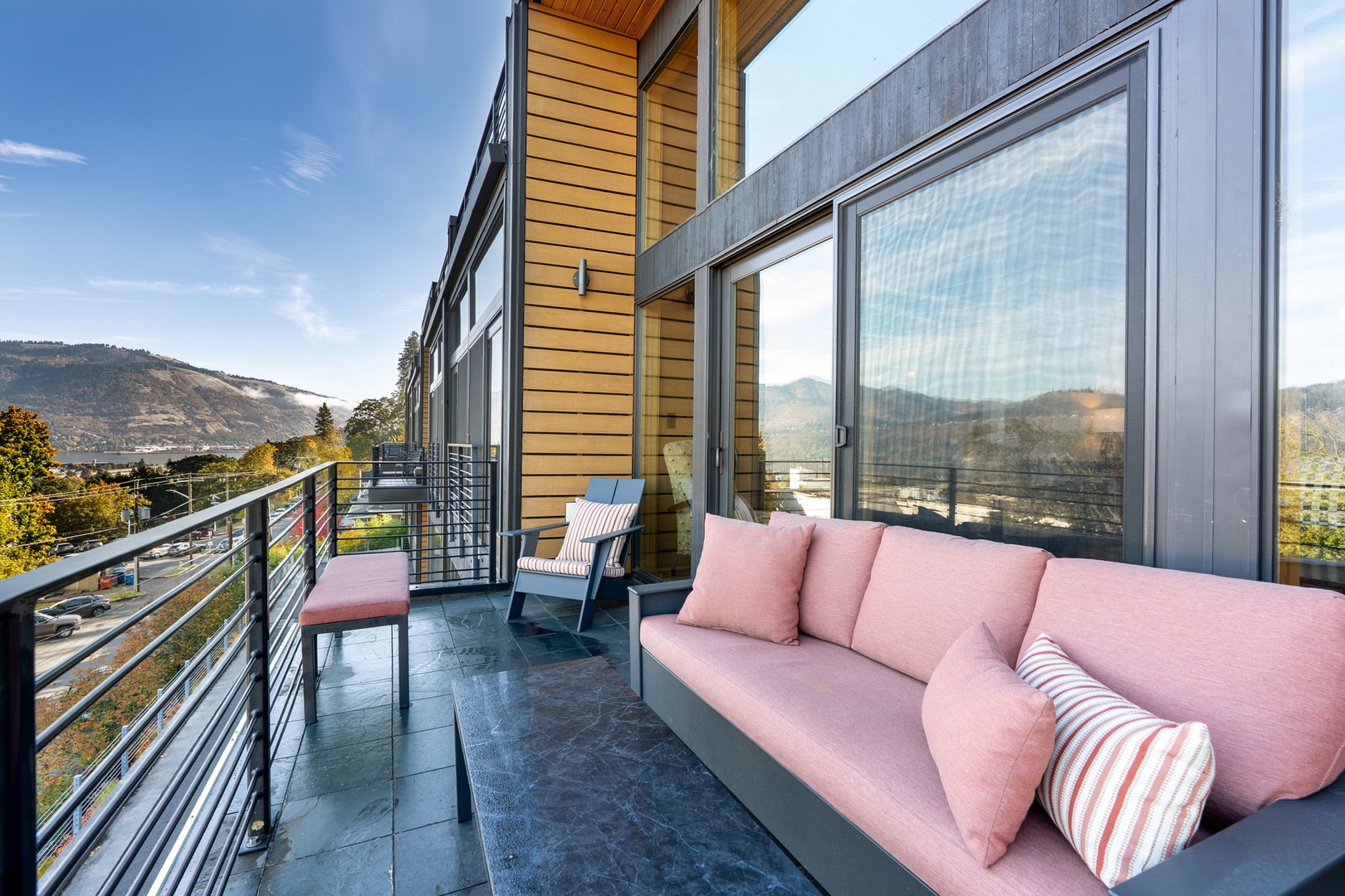 31-web-or-mls-317_Sherman-931