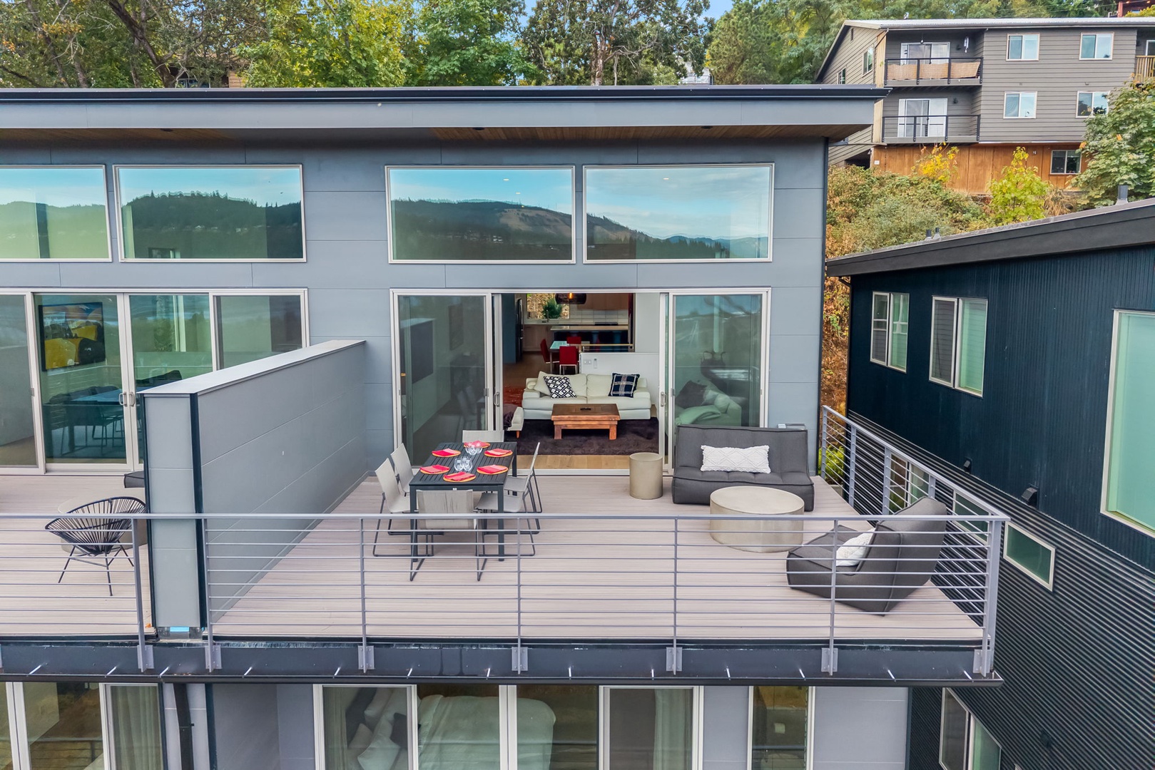 15-web-or-mls-39_Sherman02